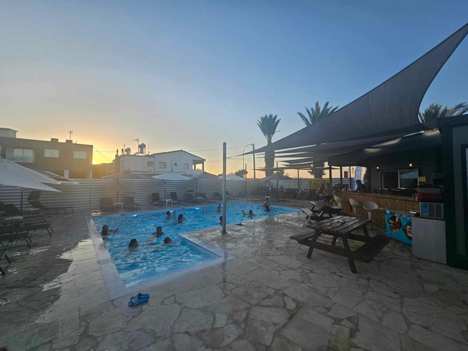 Twins Apartments Kato Pyrgos Exterior photo