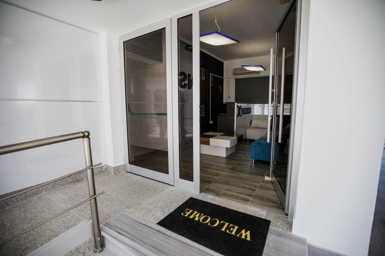 Twins Apartments Kato Pyrgos Exterior photo