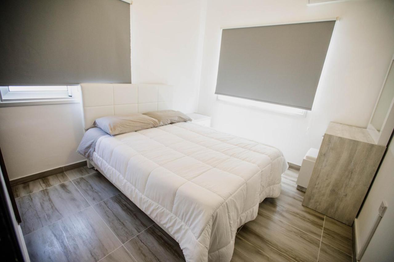 Twins Apartments Kato Pyrgos Exterior photo
